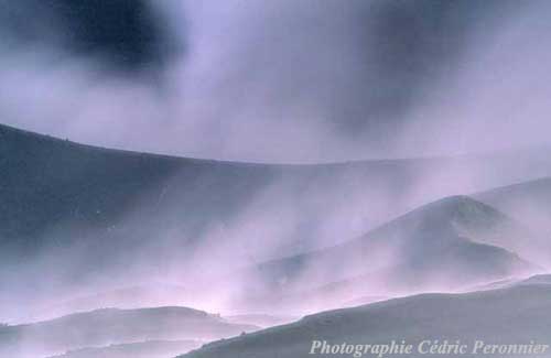 77-30 Photos : PERONNIER Cédric Etna Novembre 2002